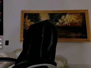  arianacruz69 chat room
