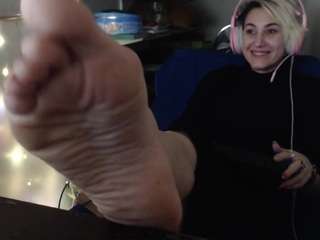 naturalpussy Live Webcam on CamSoda