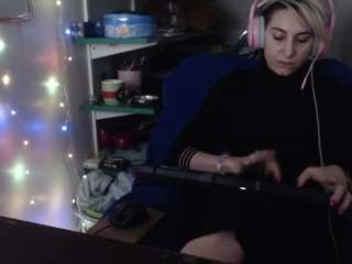 naturalpussy Live Webcam on CamSoda