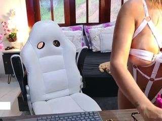 amyhonney webcam