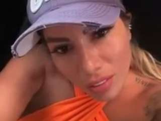 amyhonney webcam