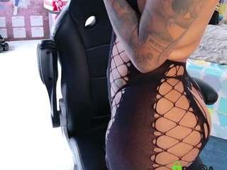 Live webcam model amyhonney on Soda Cams