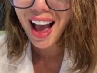 amyhonney's CamSoda show and profile