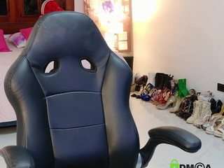 amyhonney's CamSoda show and profile