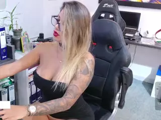 Amy Honney's Live Sex Cam Show