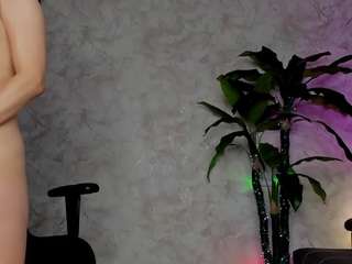 emma7 Live Webcam on CamSoda