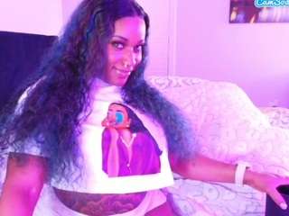 Live webcam model msfitqueen on Soda Cams