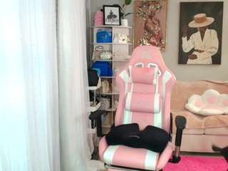 Live webcam model msfitqueen on Soda Cams