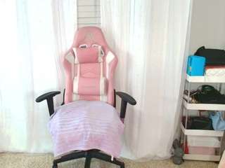 Live webcam model msfitqueen on Soda Cams