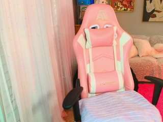 Live webcam model msfitqueen on Soda Cams