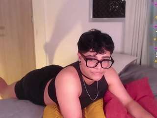 le modèle isabellamout est en webcam porno dans un show sur le site camsoda, il possède les tags suivants: anal toys,athletic,toys,tease,submissive,sph,spank,roleplay,muscular,mistress,lovense,fetish,facial piercings,drinking,dirty talk,cumshot,colombia,brown hair,brown eyes,black hair