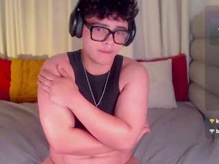 le modèle isabellamout est en webcam porno dans un show sur le site camsoda, il possède les tags suivants: anal toys,athletic,toys,tomboy,tease,submissive,sph,spank,roleplay,muscular,mistress,lovense,hairy pussy,ftm,fetish,facial piercings,drinking,dirty talk,cumshot,colombia