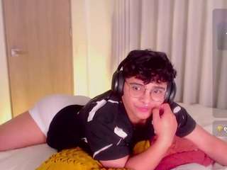 यह मॉडल अभी लाइव है. isabellamout