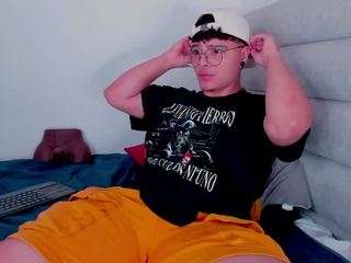 Yossef_Transboy live cam preview