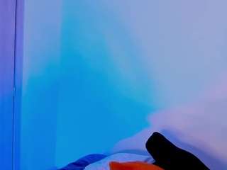 Isabellamout's cam show statistics and live stream
