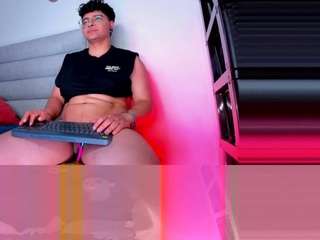 Yossef_Transboy live cam preview