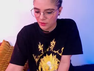 isabellamout's Live Sex Cam Show