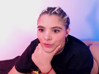 isabellamout's Live Sex Cam Show