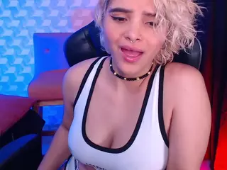 isabellamout's Live Sex Cam Show