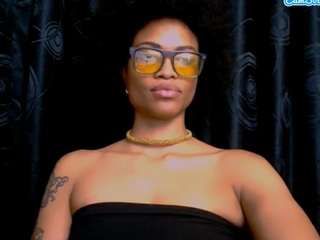 tiaramace webcam model