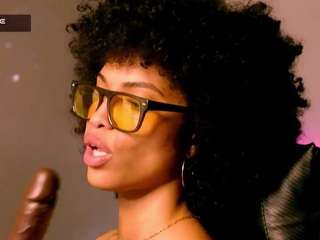tiaramace live webcam show