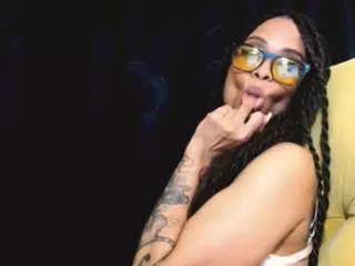 Goddess Tiara Mace's Live Sex Cam Show