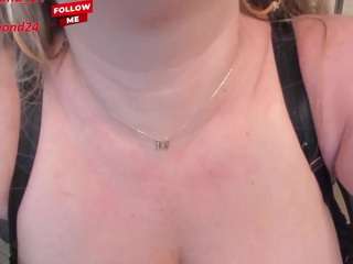 Live webcam model newlisa2018 on Soda Cams