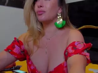 newlisa2018's Live Sex Cam Show