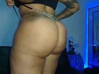 Christina Luvv
