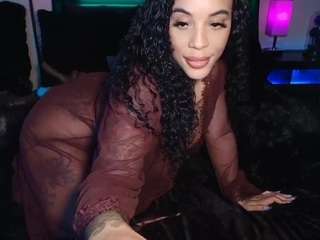 Christina Luvv
