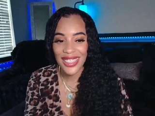 Christina Luvv