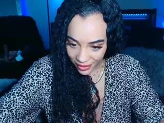 Christina Luvv