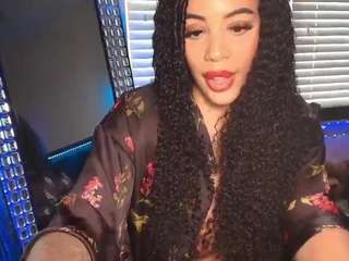 Christina Luvv