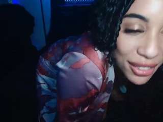 Jadacream's cam show statistics and live stream