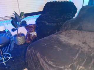 Christina Luvv live cam