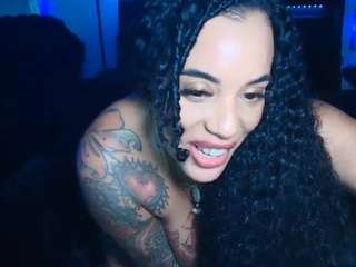 Christina Luvv