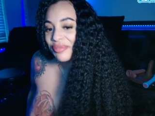 Christina Luvv