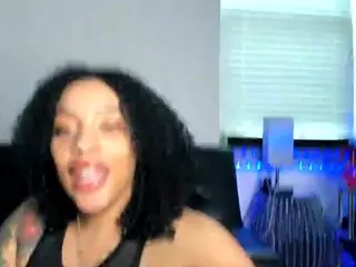 Christina Luvv's Live Sex Cam Show