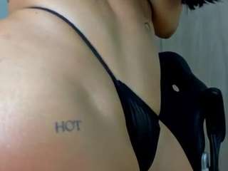julycorreax