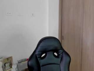 julycorreax webcam