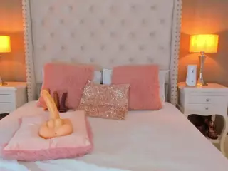 KyleFoxx's Live Sex Cam Show