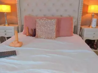 KyleFoxx's Live Sex Cam Show