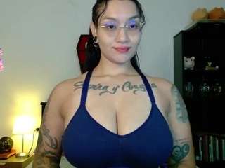 toothyy Live Webcam on CamSoda
