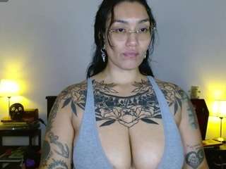 toothyy webcam model