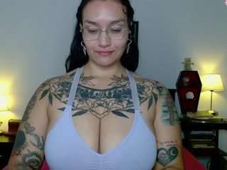 Live cam show with toothyy