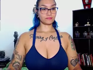 toothyy's Live Sex Cam Show