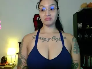 toothyy's Live Sex Cam Show