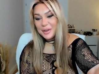 sexxykimm Live Webcam on CamSoda