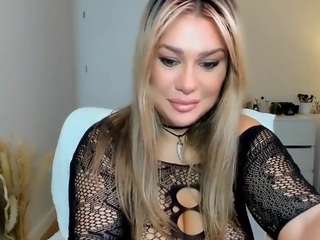 sexxykimm Live Webcam on CamSoda