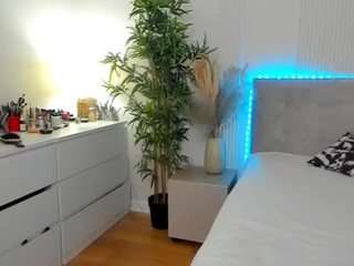 KimDoll live webcam show